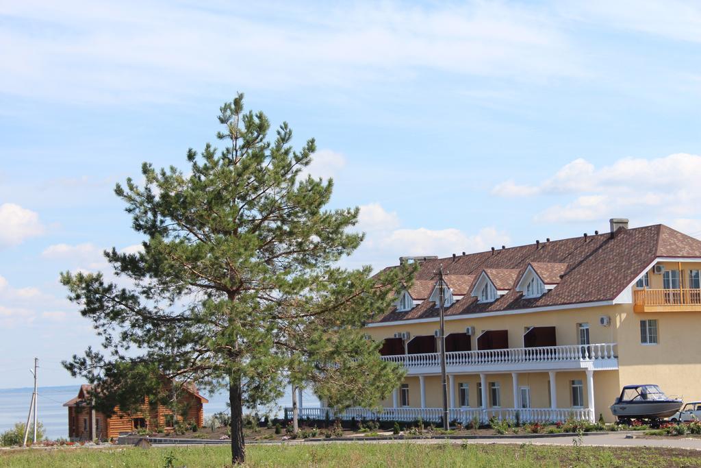 Khvalynskaya Zhemchuzhina Hotel Eksteriør billede